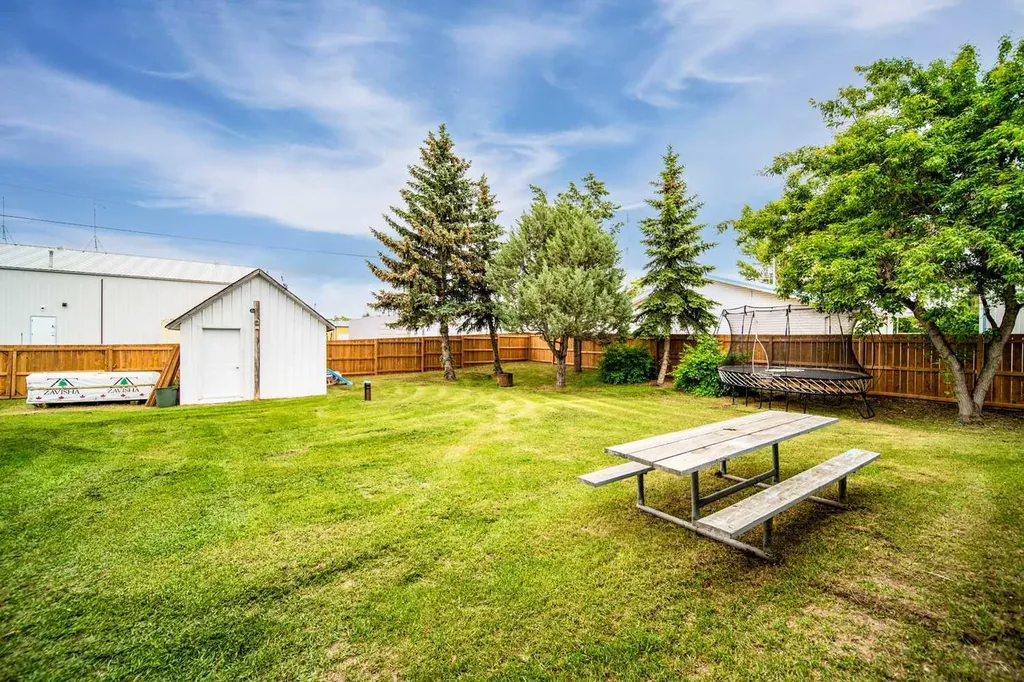 4911 51 Street Czar AB T0B 0Z0