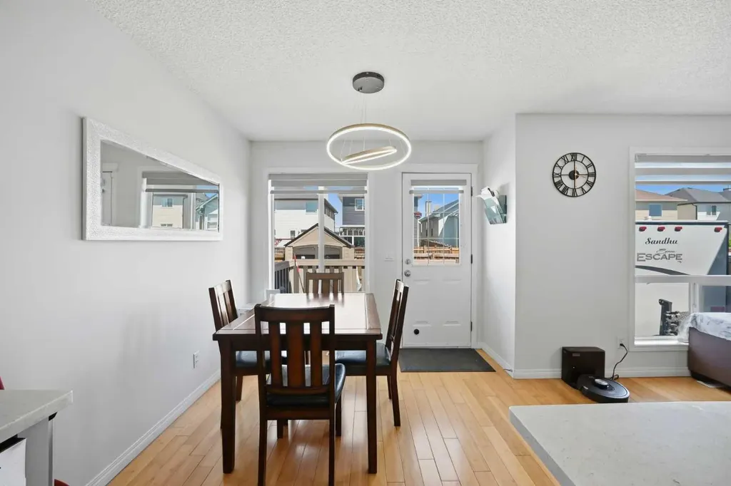 89 Saddlehorn Close NE Calgary AB T3J 5C6