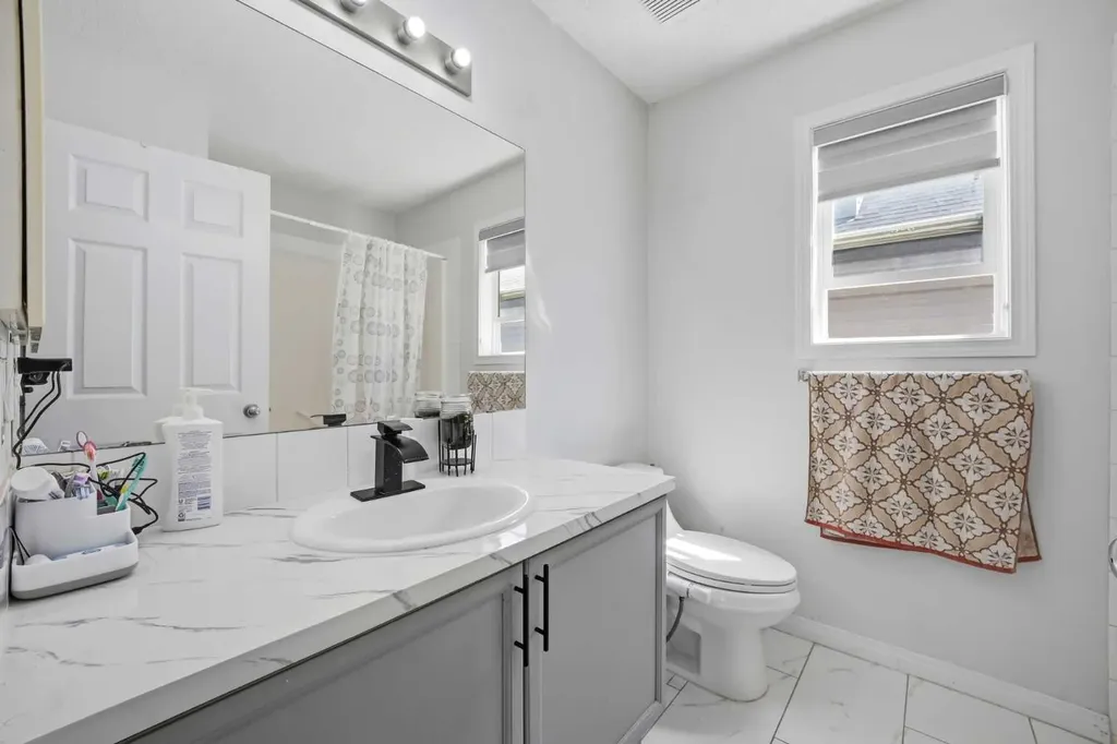 89 Saddlehorn Close NE Calgary AB T3J 5C6
