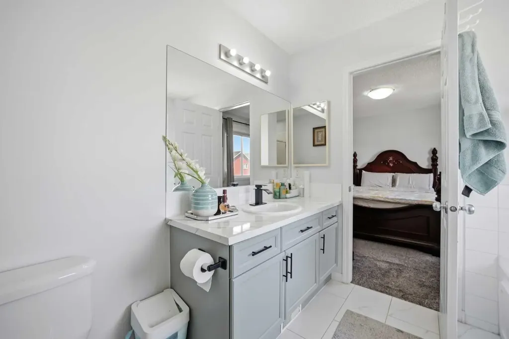 89 Saddlehorn Close NE Calgary AB T3J 5C6