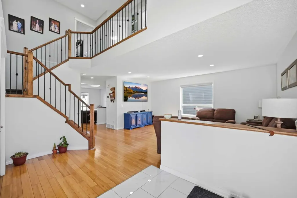 89 Saddlehorn Close NE Calgary AB T3J 5C6