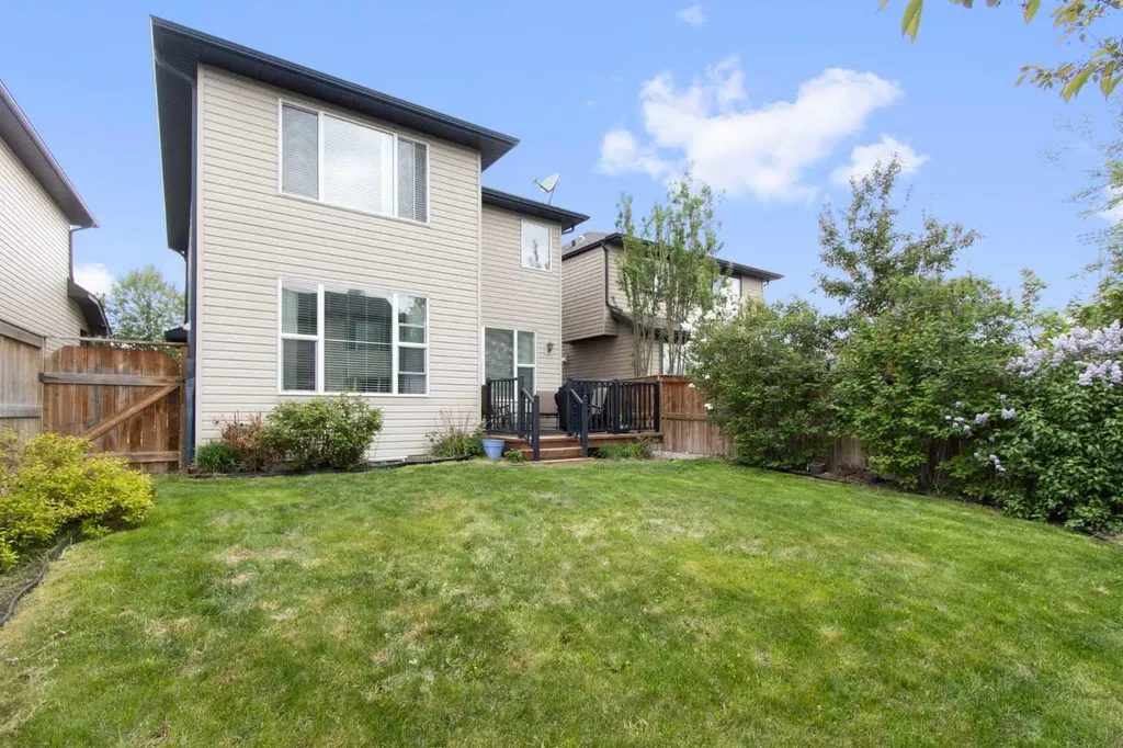 116 Brightoncrest Manor SE Calgary AB T2Z 1A3