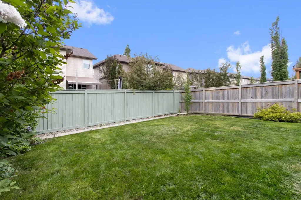 116 Brightoncrest Manor SE Calgary AB T2Z 1A3
