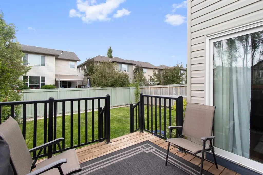116 Brightoncrest Manor SE Calgary AB T2Z 1A3