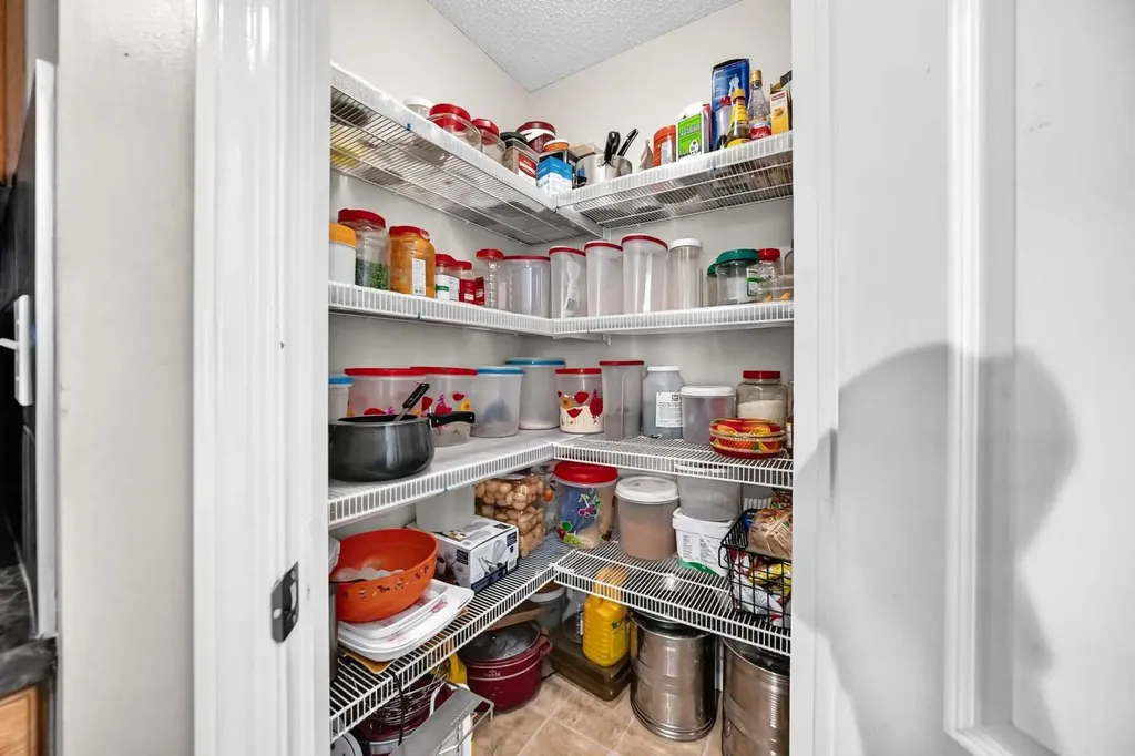 18 Taralake Gardens NE Calgary AB T3J 0A8