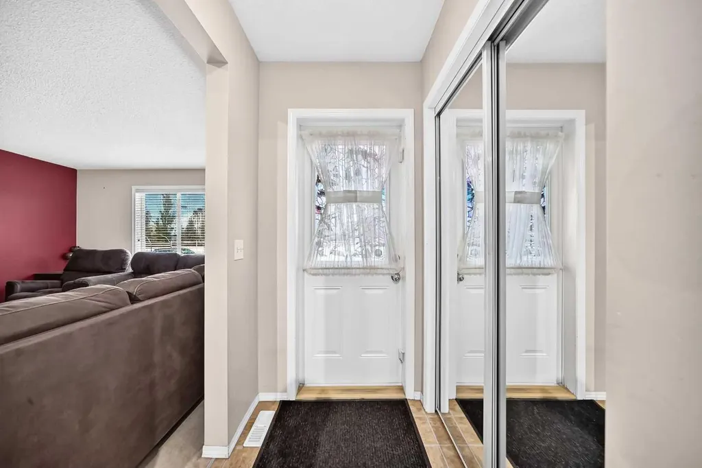 18 Taralake Gardens NE Calgary AB T3J 0A8