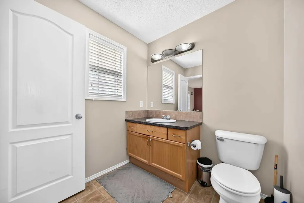 18 Taralake Gardens NE Calgary AB T3J 0A8