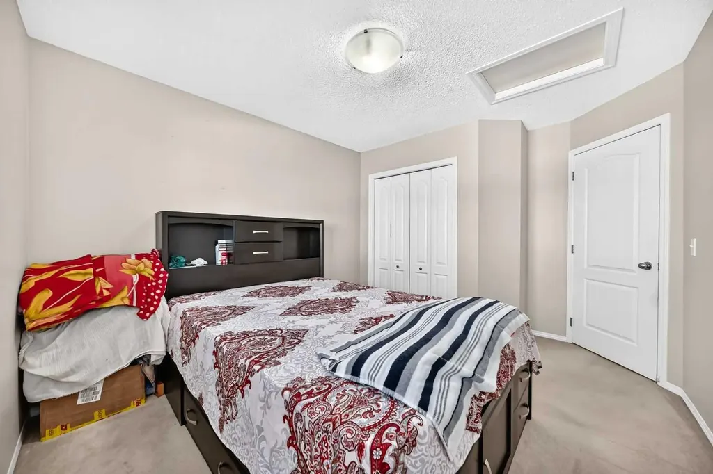 18 Taralake Gardens NE Calgary AB T3J 0A8