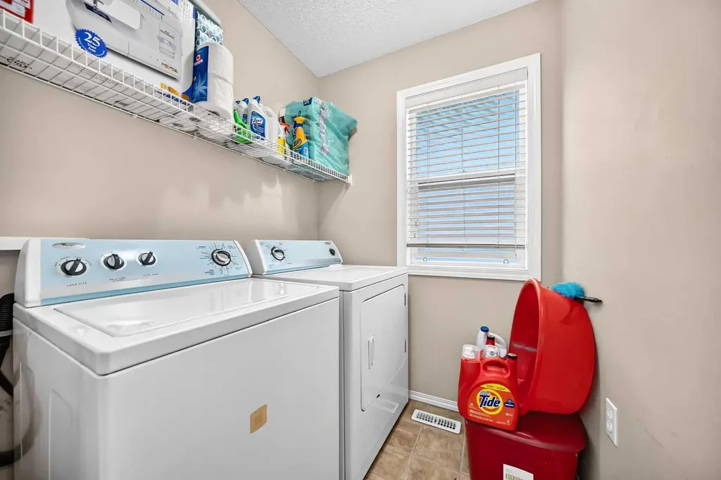 18 Taralake Gardens NE Calgary AB T3J 0A8