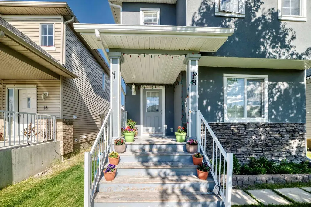 18 Taralake Gardens NE Calgary AB T3J 0A8