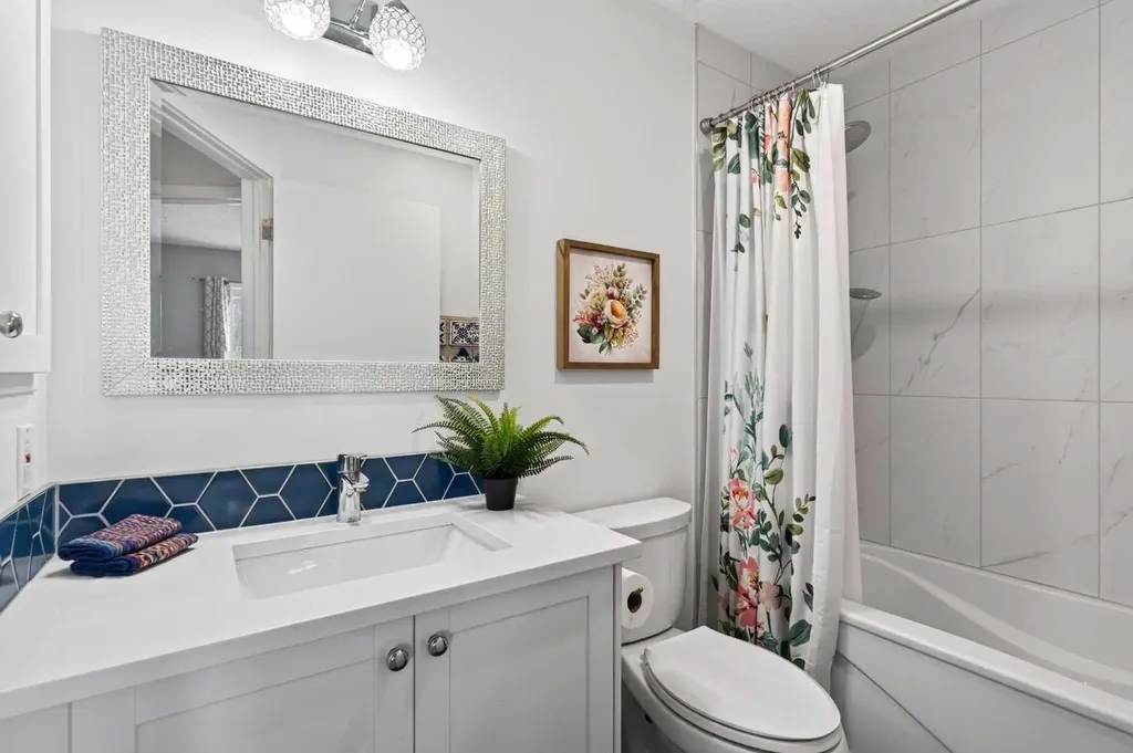 76 Edgepark Road NW Calgary AB T3A 4P8