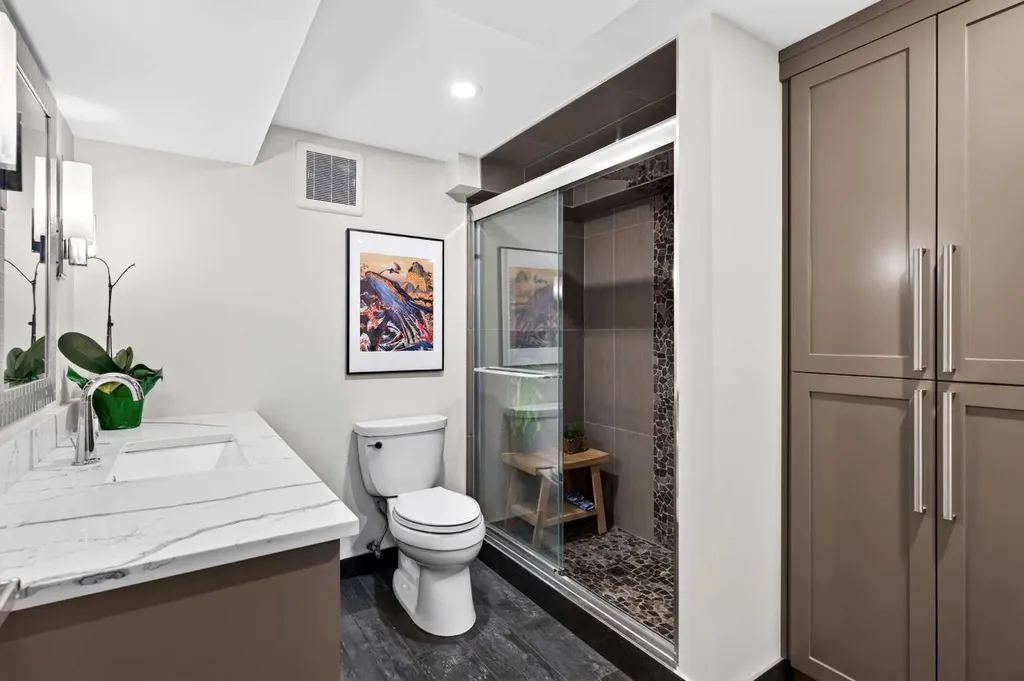 76 Edgepark Road NW Calgary AB T3A 4P8