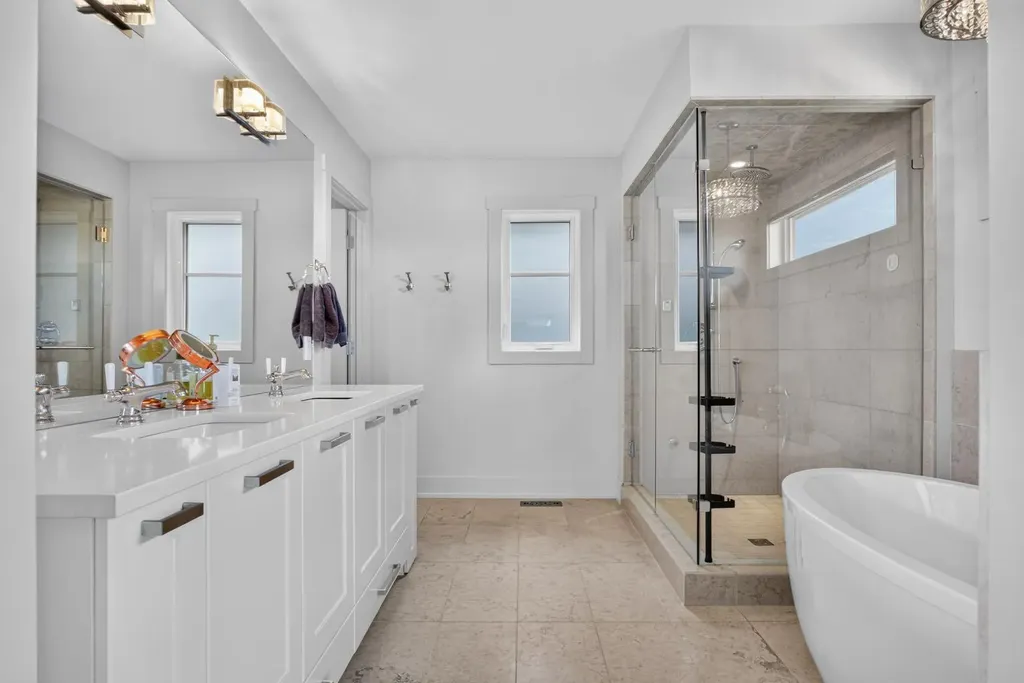 2010 29 Avenue SW Calgary AB T2T1N3