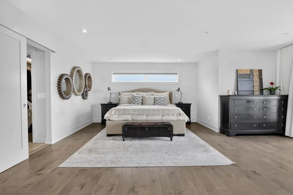 2010 29 Avenue SW Calgary AB T2T1N3