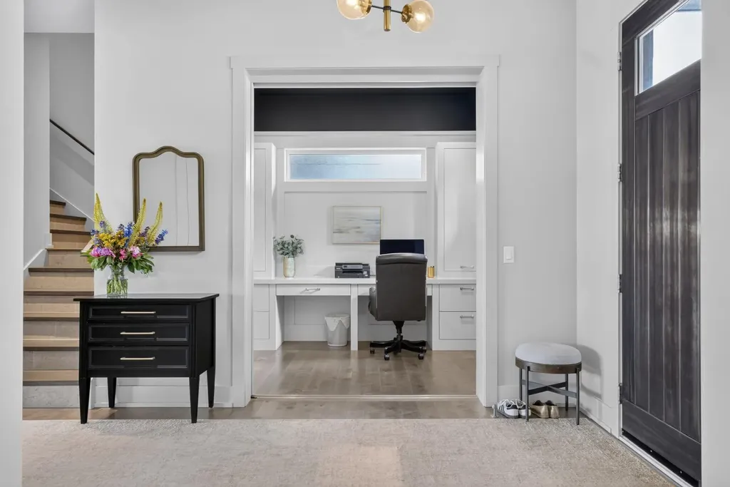 2010 29 Avenue SW Calgary AB T2T1N3