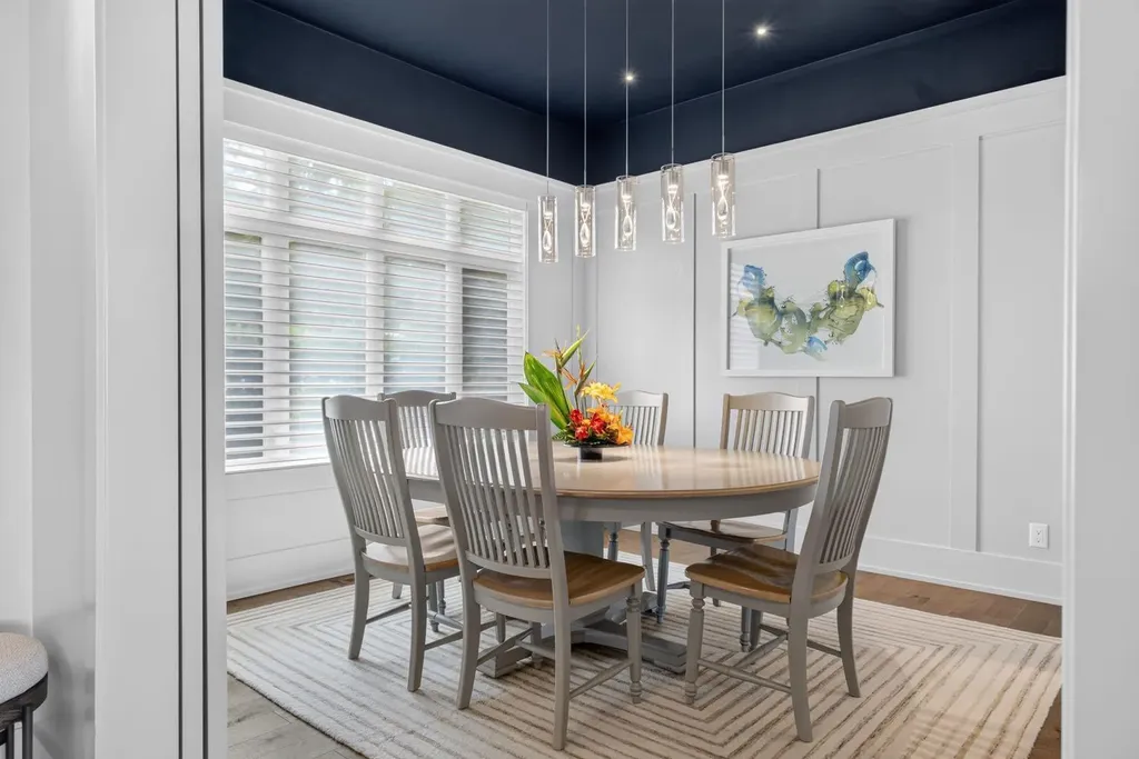 2010 29 Avenue SW Calgary AB T2T1N3