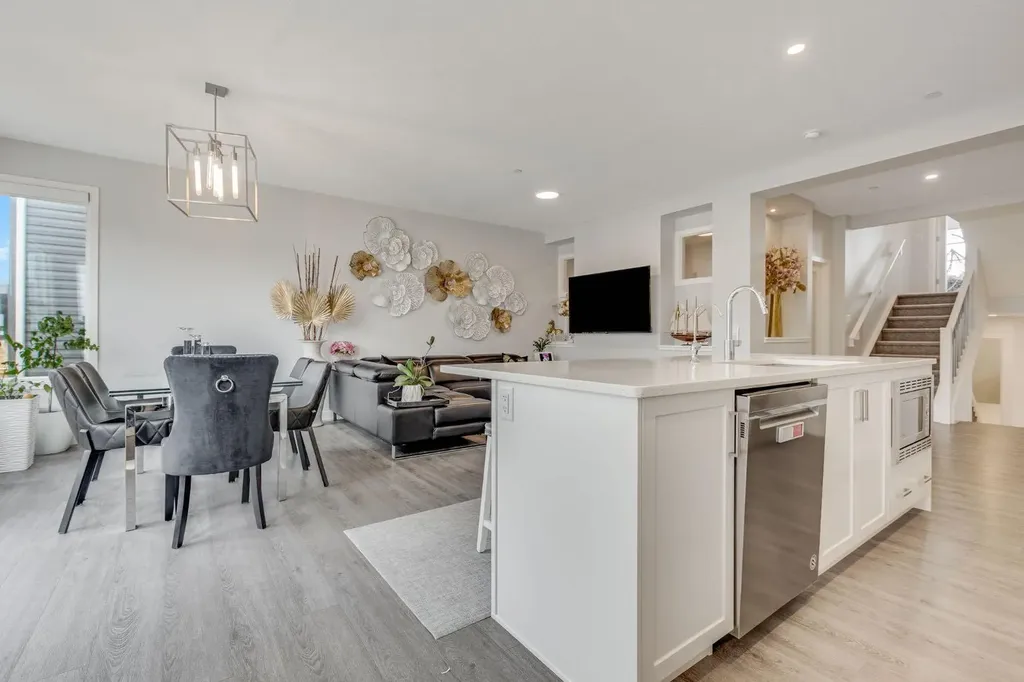 107 Howse Road NE Calgary AB T3P 1P3
