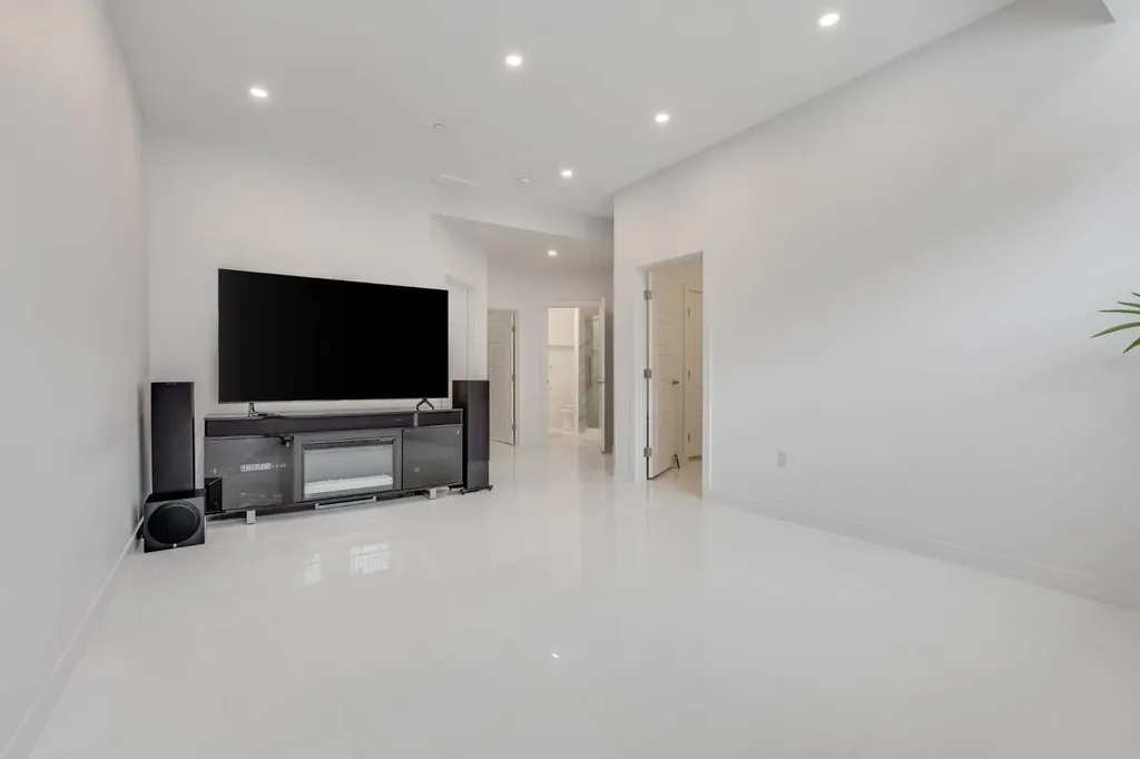 107 Howse Road NE Calgary AB T3P 1P3