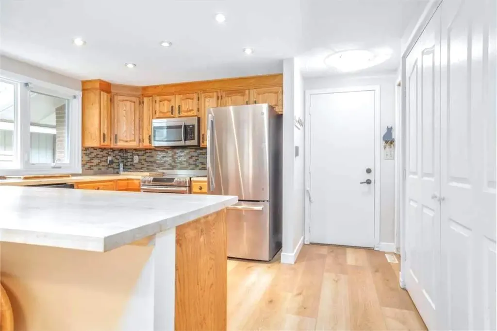 20 Midpark Crescent SE Calgary AB T2X1P3