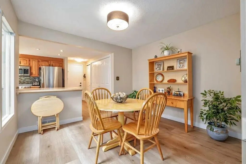 20 Midpark Crescent SE Calgary AB T2X1P3