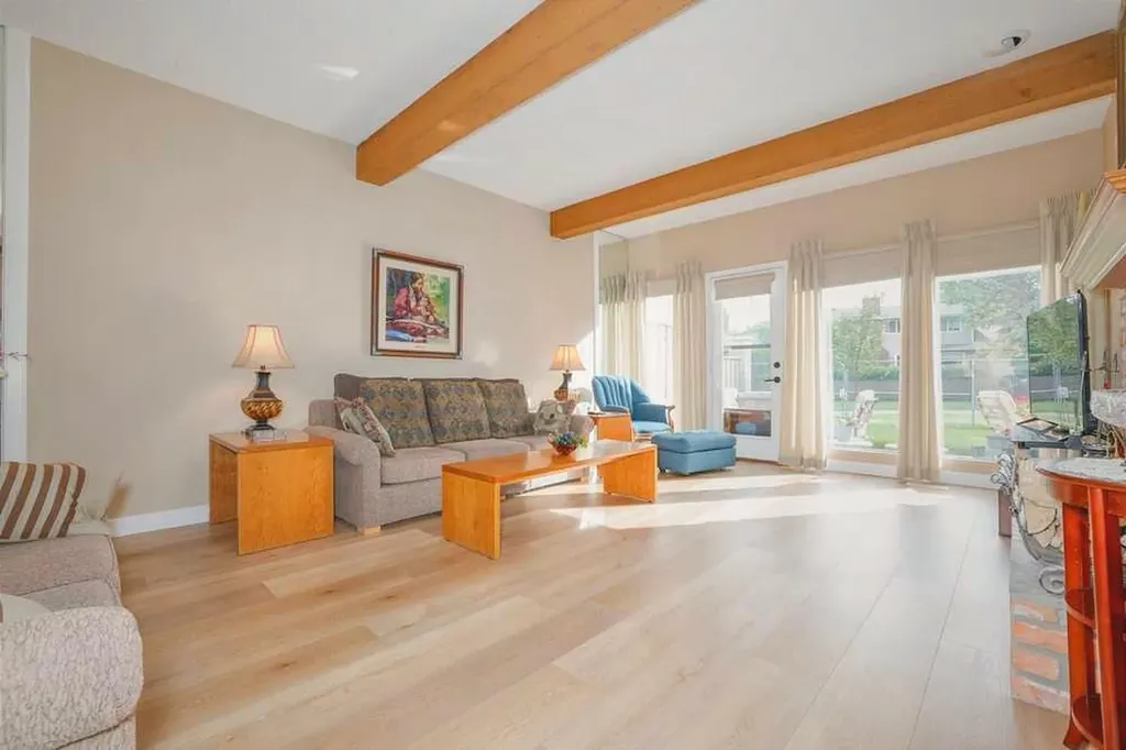 20 Midpark Crescent SE Calgary AB T2X1P3