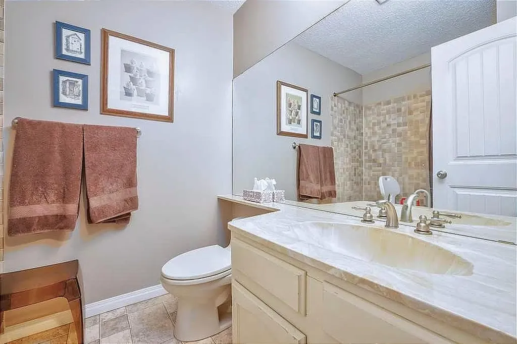 20 Midpark Crescent SE Calgary AB T2X1P3