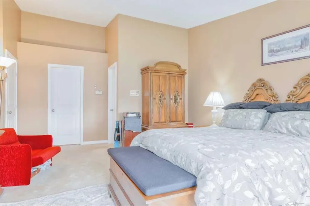 20 Midpark Crescent SE Calgary AB T2X1P3