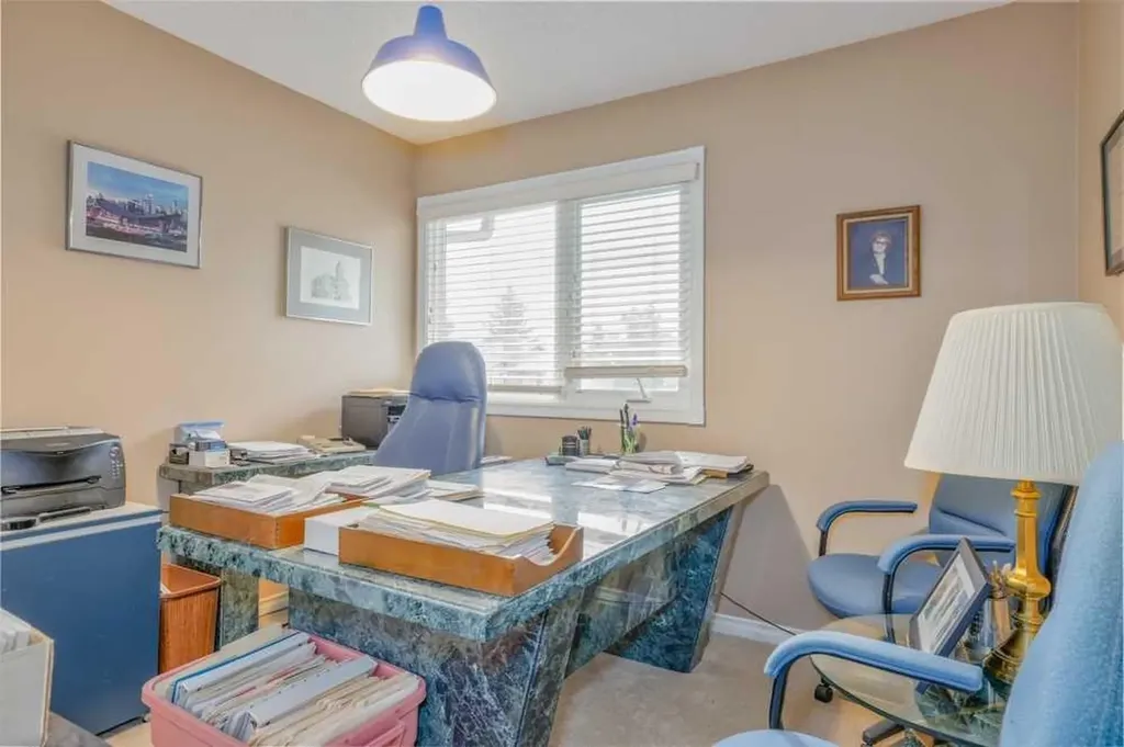 20 Midpark Crescent SE Calgary AB T2X1P3