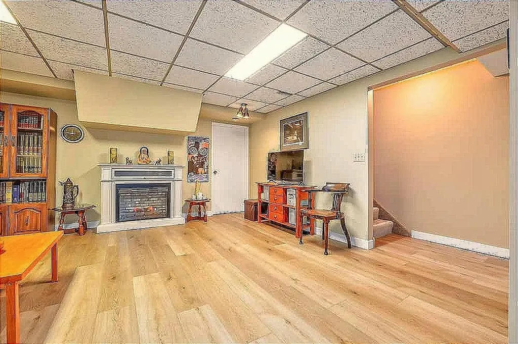 20 Midpark Crescent SE Calgary AB T2X1P3