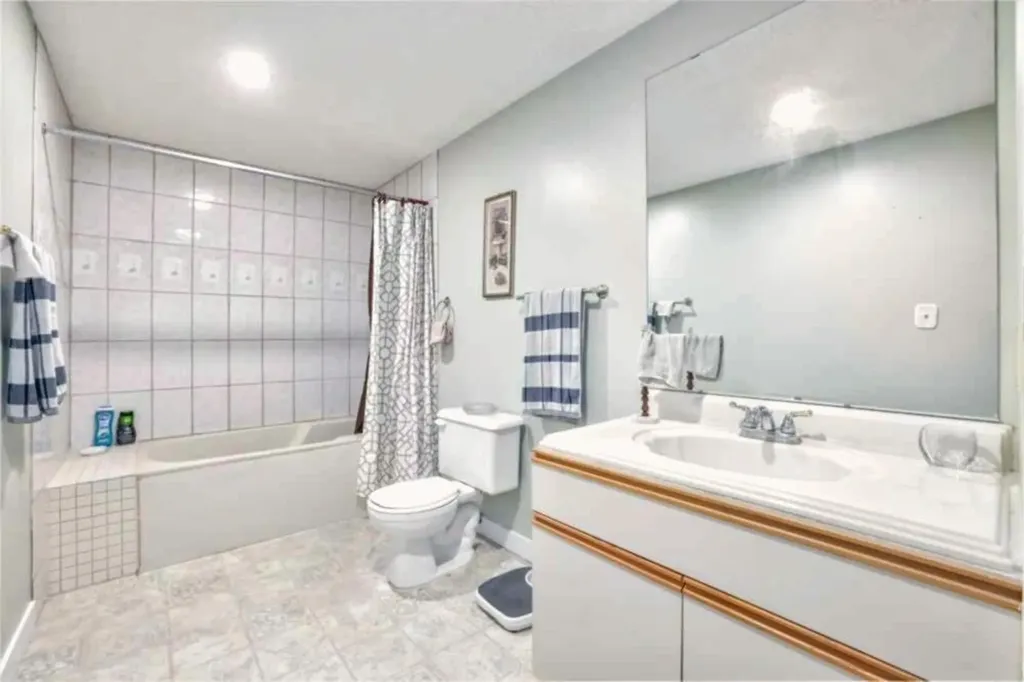 20 Midpark Crescent SE Calgary AB T2X1P3