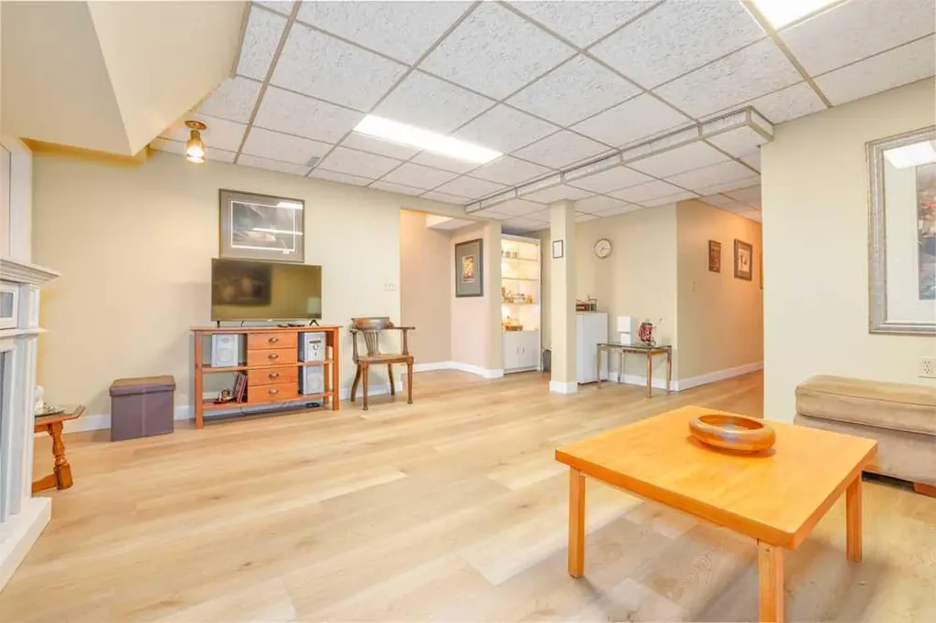 20 Midpark Crescent SE Calgary AB T2X1P3