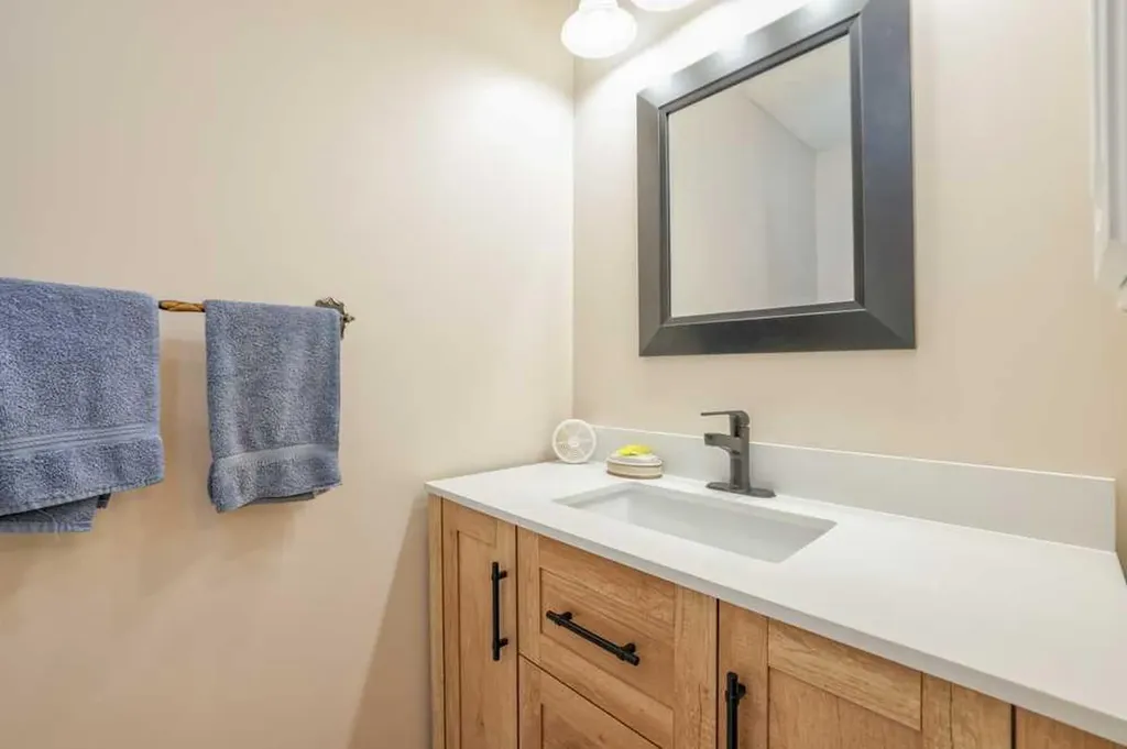 20 Midpark Crescent SE Calgary AB T2X1P3