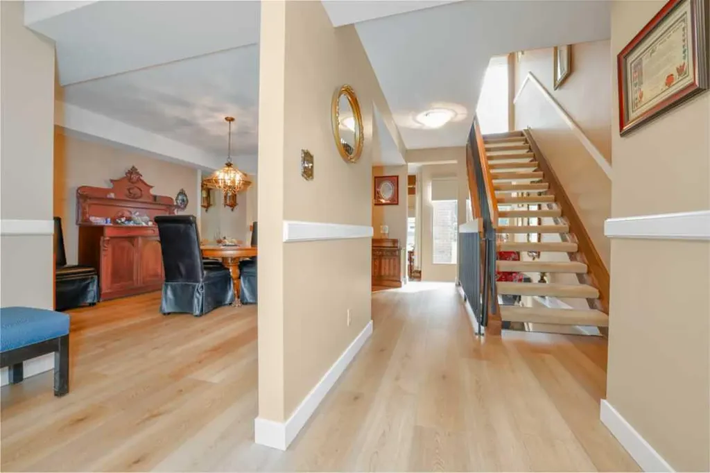 20 Midpark Crescent SE Calgary AB T2X1P3