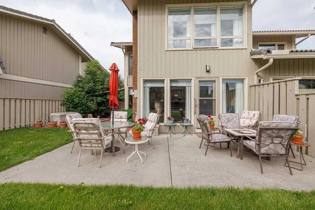 20 Midpark Crescent SE Calgary AB T2X1P3