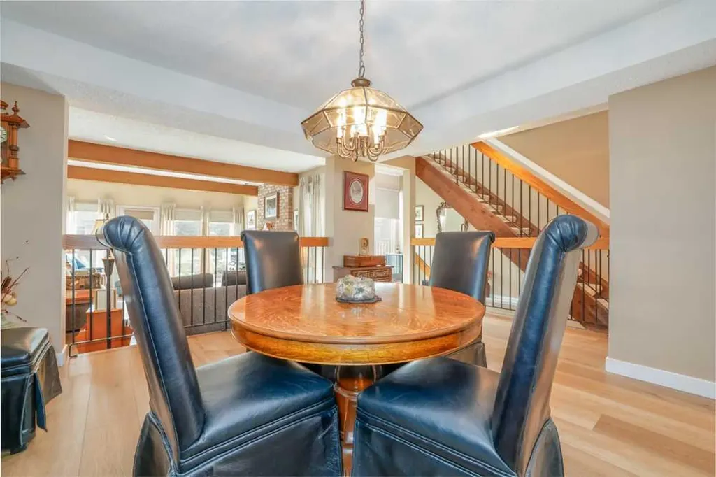 20 Midpark Crescent SE Calgary AB T2X1P3