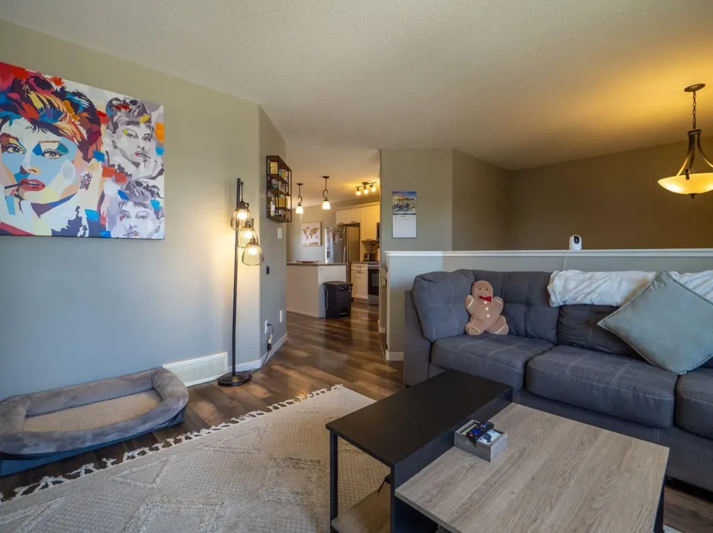 148 Mt Sundial Court W Lethbridge AB T1J 5C2