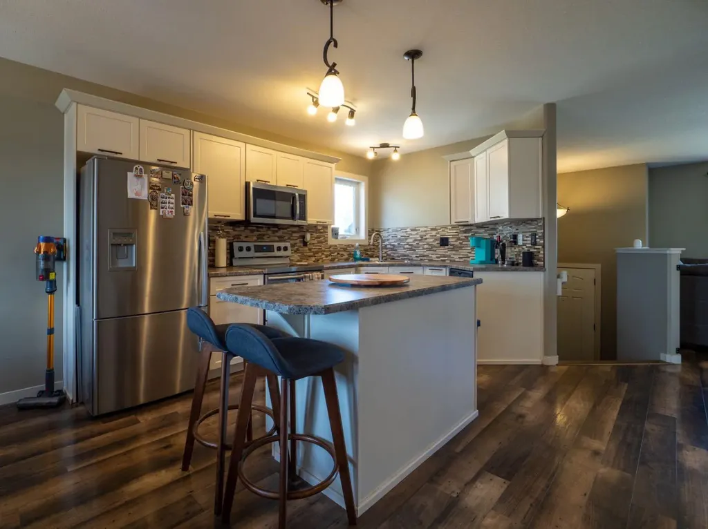 148 Mt Sundial Court W Lethbridge AB T1J 5C2