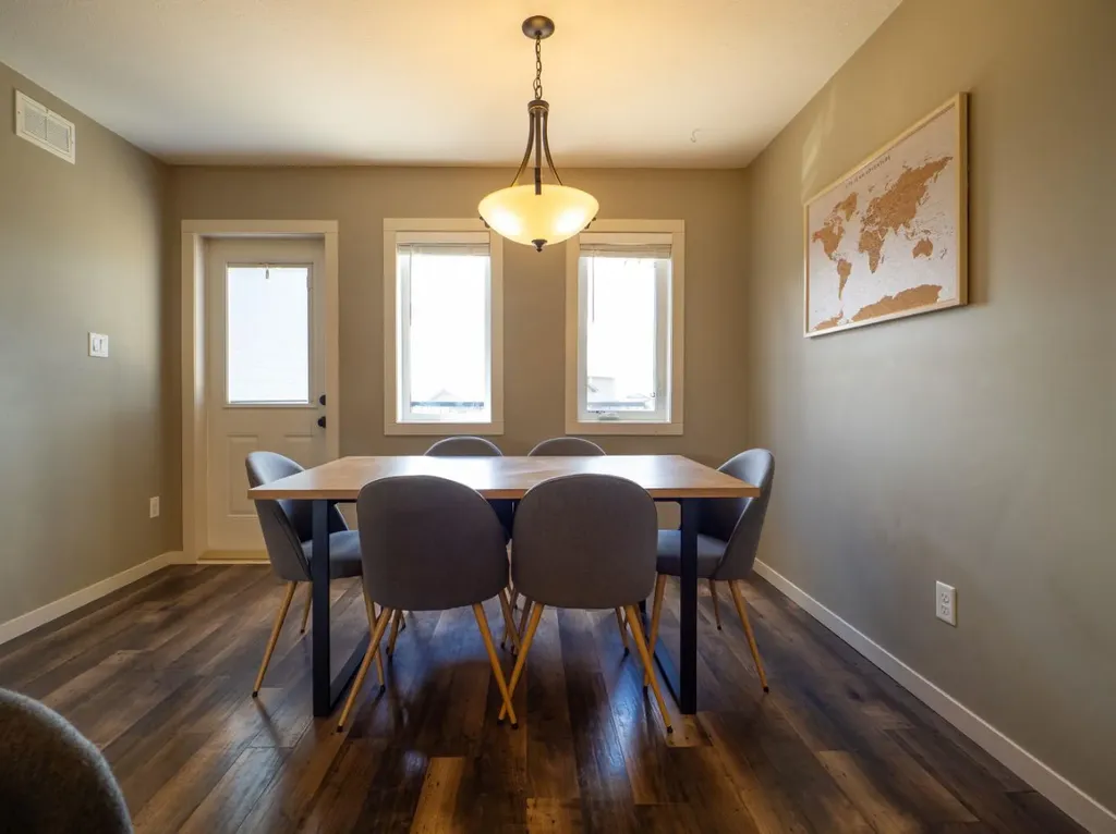 148 Mt Sundial Court W Lethbridge AB T1J 5C2