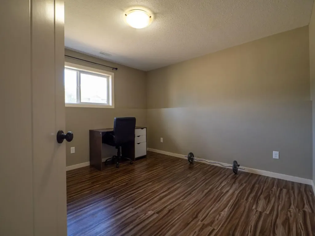 148 Mt Sundial Court W Lethbridge AB T1J 5C2