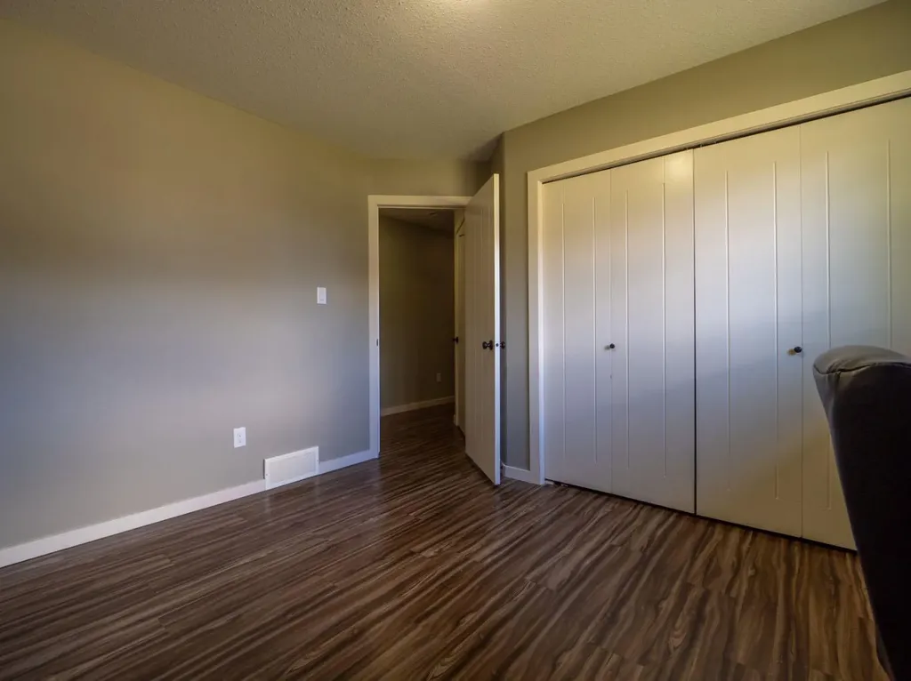 148 Mt Sundial Court W Lethbridge AB T1J 5C2