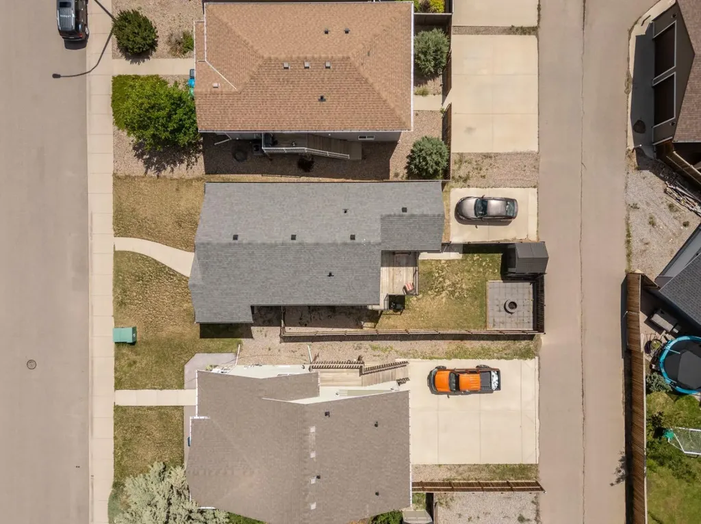 148 Mt Sundial Court W Lethbridge AB T1J 5C2