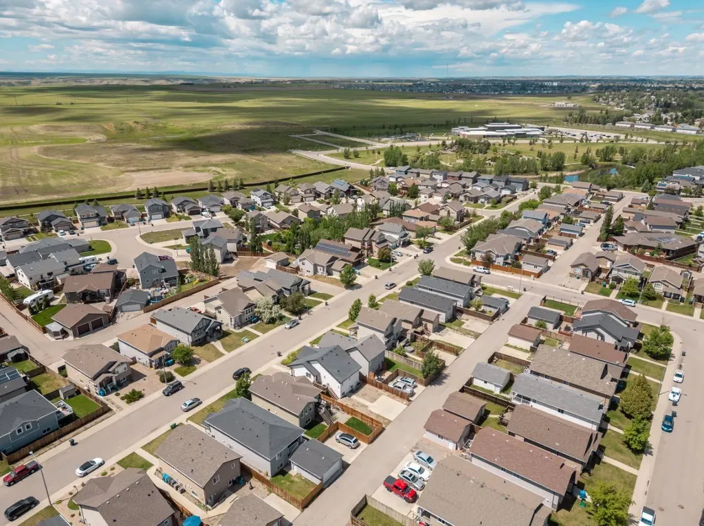 148 Mt Sundial Court W Lethbridge AB T1J 5C2