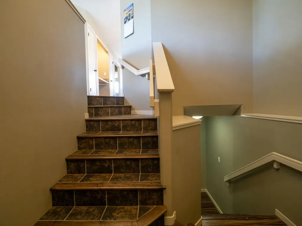 148 Mt Sundial Court W Lethbridge AB T1J 5C2