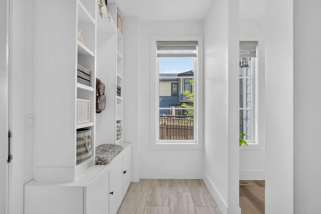 235 Treeline View SW Calgary AB T2Y0W6