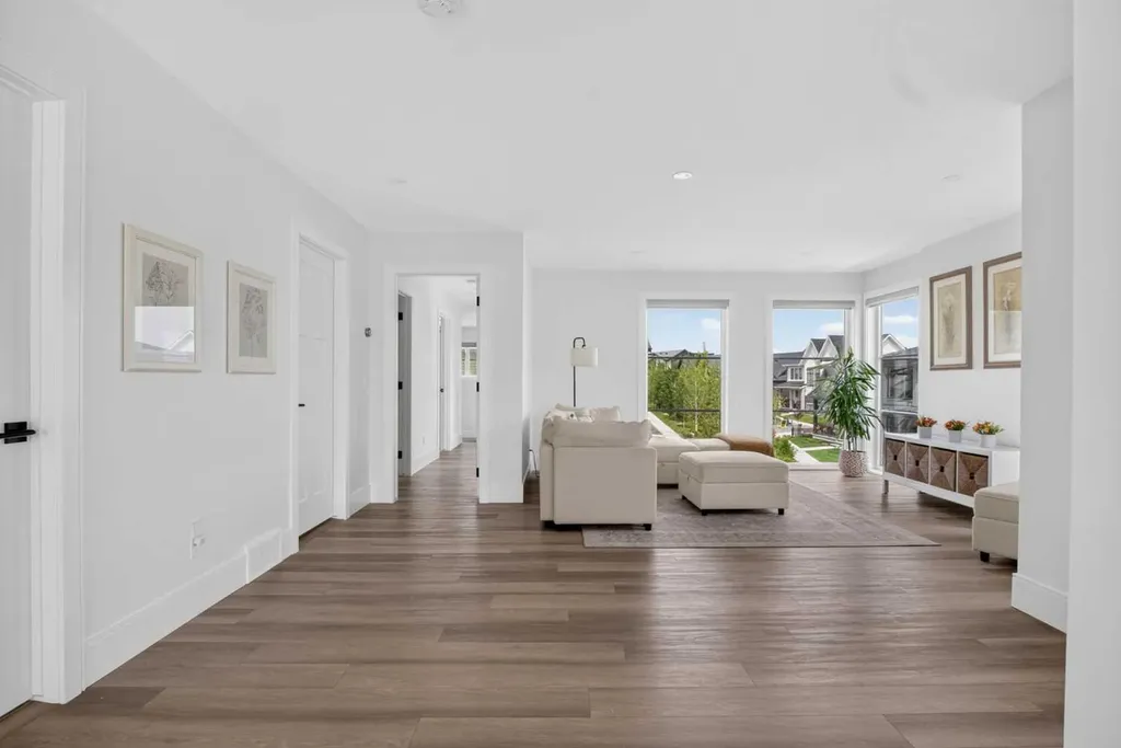 235 Treeline View SW Calgary AB T2Y0W6