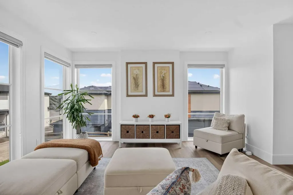 235 Treeline View SW Calgary AB T2Y0W6