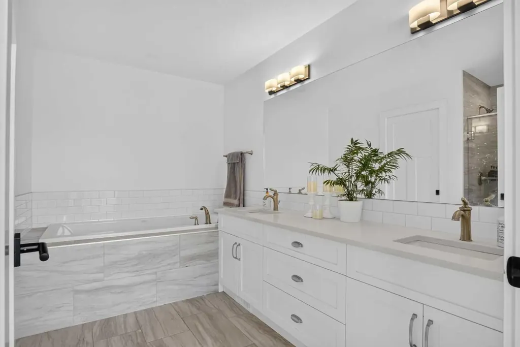 235 Treeline View SW Calgary AB T2Y0W6