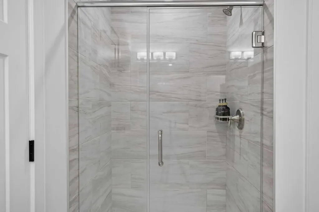 235 Treeline View SW Calgary AB T2Y0W6