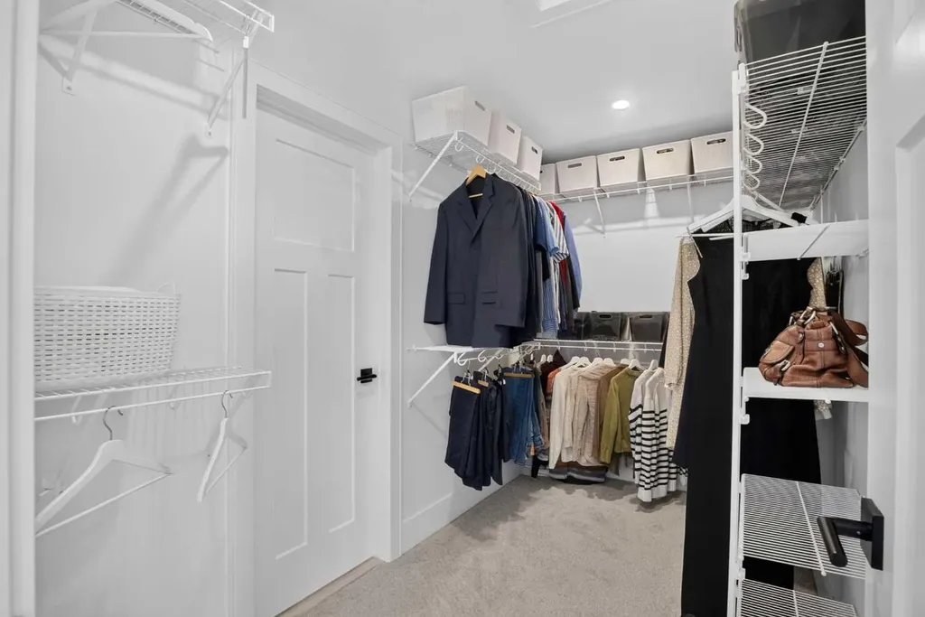 235 Treeline View SW Calgary AB T2Y0W6