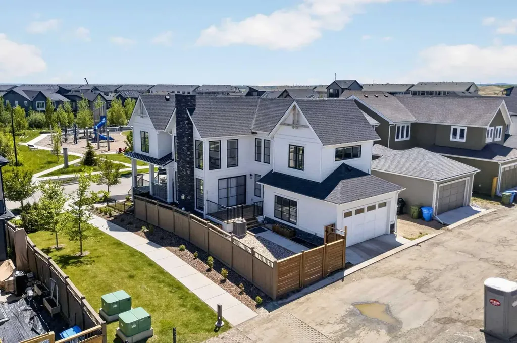 235 Treeline View SW Calgary AB T2Y0W6